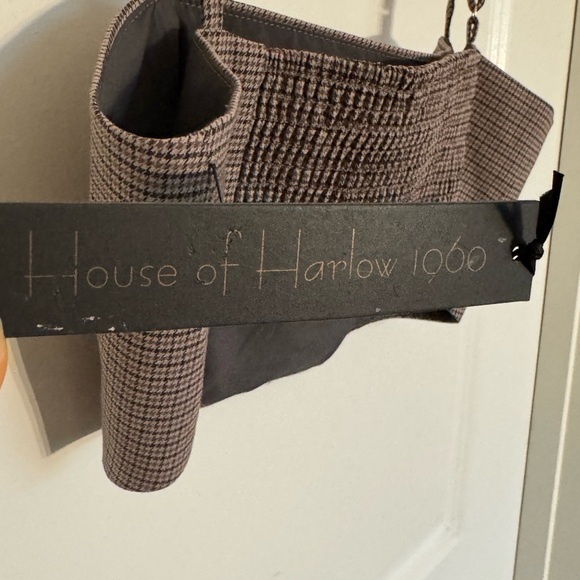 House of Harlow 1960 Micro Houndstooth Crop Top with Spaghetti Straps - Picture 3 of 4